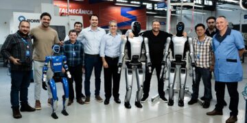 Senai recebe robôs humanoides inéditos na América Latina