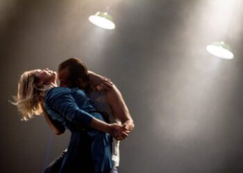 Teatro Prosa sedia espetáculo gratuito sobre drama familiar