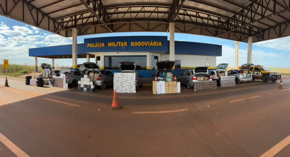 Fuga termina em prejuízo milionário para contrabando após apreensão de oito veículos em MS