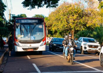 Transporte coletivo opera em plano especial nas férias