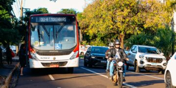 Transporte coletivo opera em plano especial nas férias