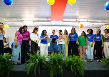 “Quando uma mulher chega ao poder, ela abre a porta para todas”, afirma Viviane Luiza em plenária com mulheres de vários segmentos “Quando uma mulher chega ao poder, ela abre a porta para todas”, afirma Viviane Luiza em plenária com mulheres de vários segmentos