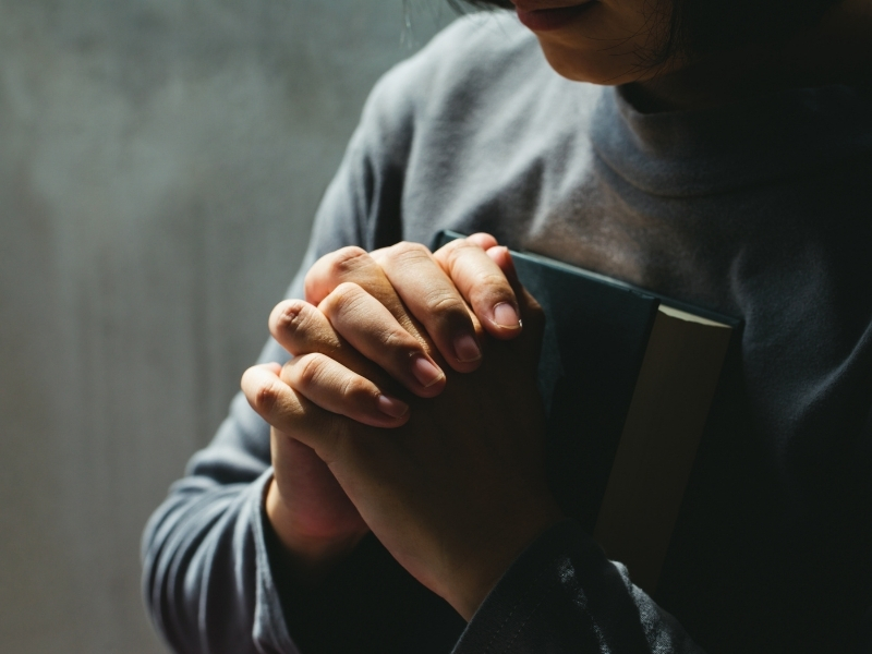 Pastor é condenado por estelionato após prometer cura espiritual e receber valores de vítima em MS
