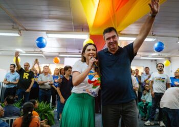 “Ela escolheu estar aqui”, relembra Riedel ao exaltar trajetória de Viviane Luisa “Ela escolheu estar aqui”, relembra Riedel ao exaltar trajetória de Viviane Luisa