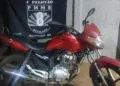 Moto furtada é encontrada abandonada menos de uma hora após o crime Moto furtada é encontrada abandonada menos de uma hora após o crime