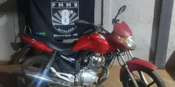Moto furtada é encontrada abandonada menos de uma hora após o crime