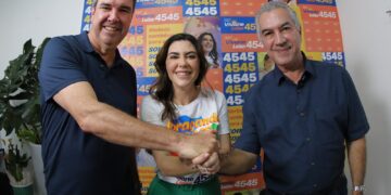 Riedel abre campanha ao lado de aliados e diz que prioridade será ‘ouvir a população’