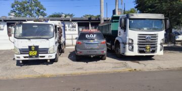 Trio é preso com caminhões roubados de pátio da Prefeitura