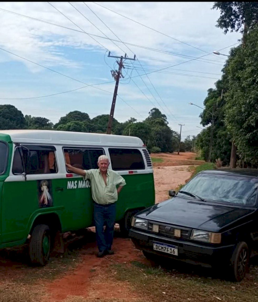 Batida de frente entre dois carros mata idoso de 78 anos na BR-376