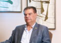 “Passo ao lado” muda o tabuleiro: Nelsinho desiste da reeleição e será suplente de Reinaldo