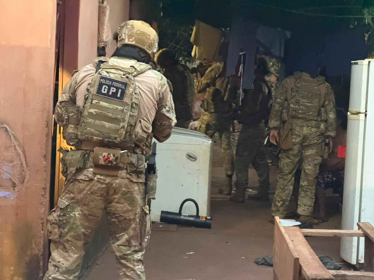 Operação mira esquema de venda ilegal de armas em MS