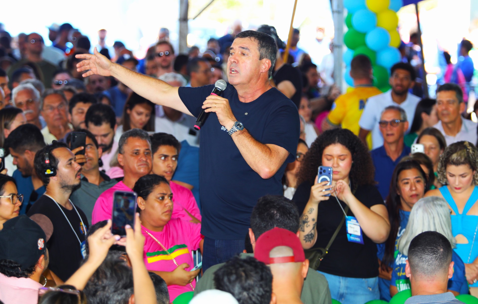 Riedel dá início à campanha com agenda em bairros de Campo Grande e comunidade quilombola
