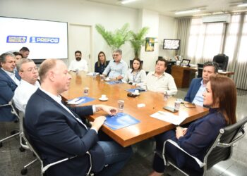 Prefeitura e Fecomércio alinham projetos e parcerias para Capital Prefeitura e Fecomércio alinham projetos e parcerias para Capital