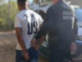 Escondido com a filha, suspeito de feminicídio é encontrado horas após crime em Aquidauana Escondido com a filha, suspeito de feminicídio é encontrado horas após crime em Aquidauana