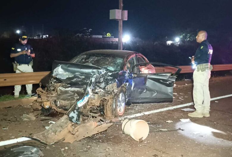 Criança de 5 anos fica ferida em acidente com três veículos que deixou homem morto na BR-163
