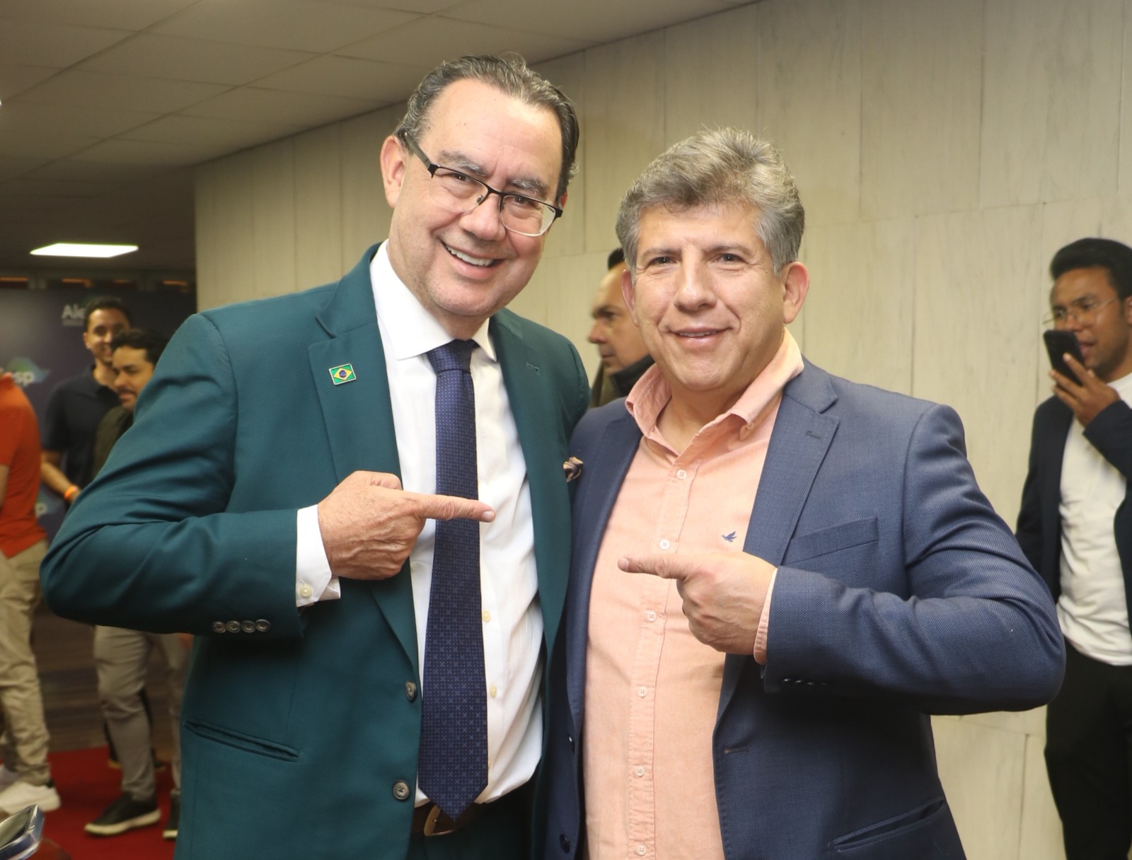 Lidio Lopes representa MS em convenção que oficializa Augusto Cury à Presidência