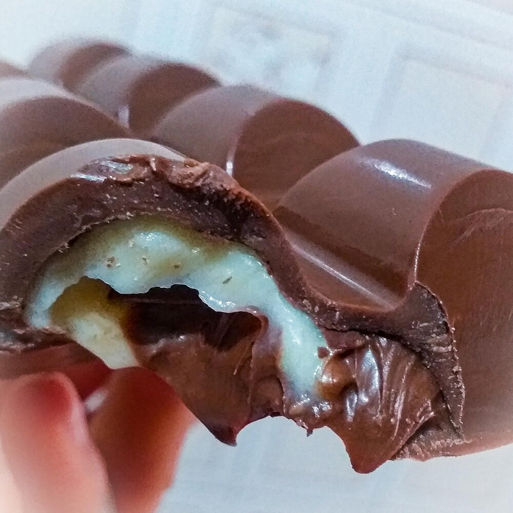Homem tenta escapar da PM pulando muros, mas é preso com chocolates furtados