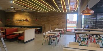 Burger King da Afonso Pena reabre nesta semana após meses de reforma