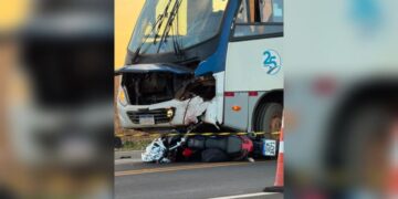 Motociclista morre após ficar preso sob micro-ônibus na MS-306