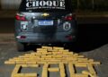 Cigarro de maconha leva à descoberta de 65 kg da droga em casa na Capital