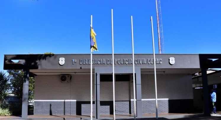 Casal sofre queimaduras graves e polícia investiga incêndio em casa