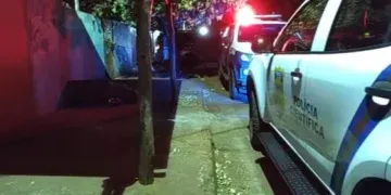 Perseguido por dupla de moto, homem tenta se esconder em casa, mas é morto a tiros