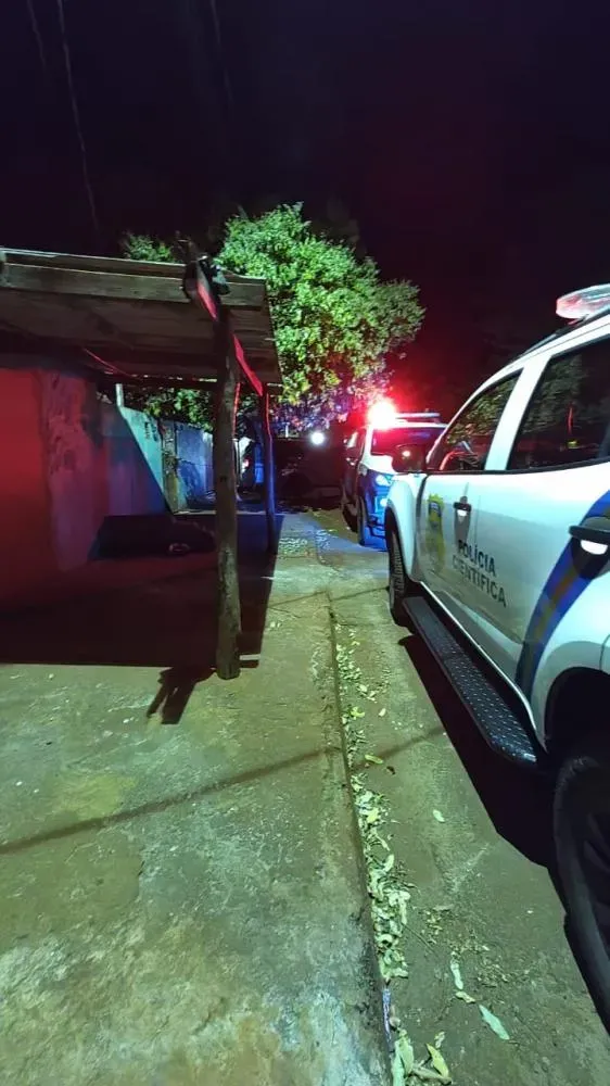 Perseguido por dupla de moto, homem tenta se esconder em casa, mas é morto a tiros