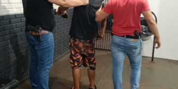 “Antes ele que eu”: homem é preso após matar tio a facada durante discussão