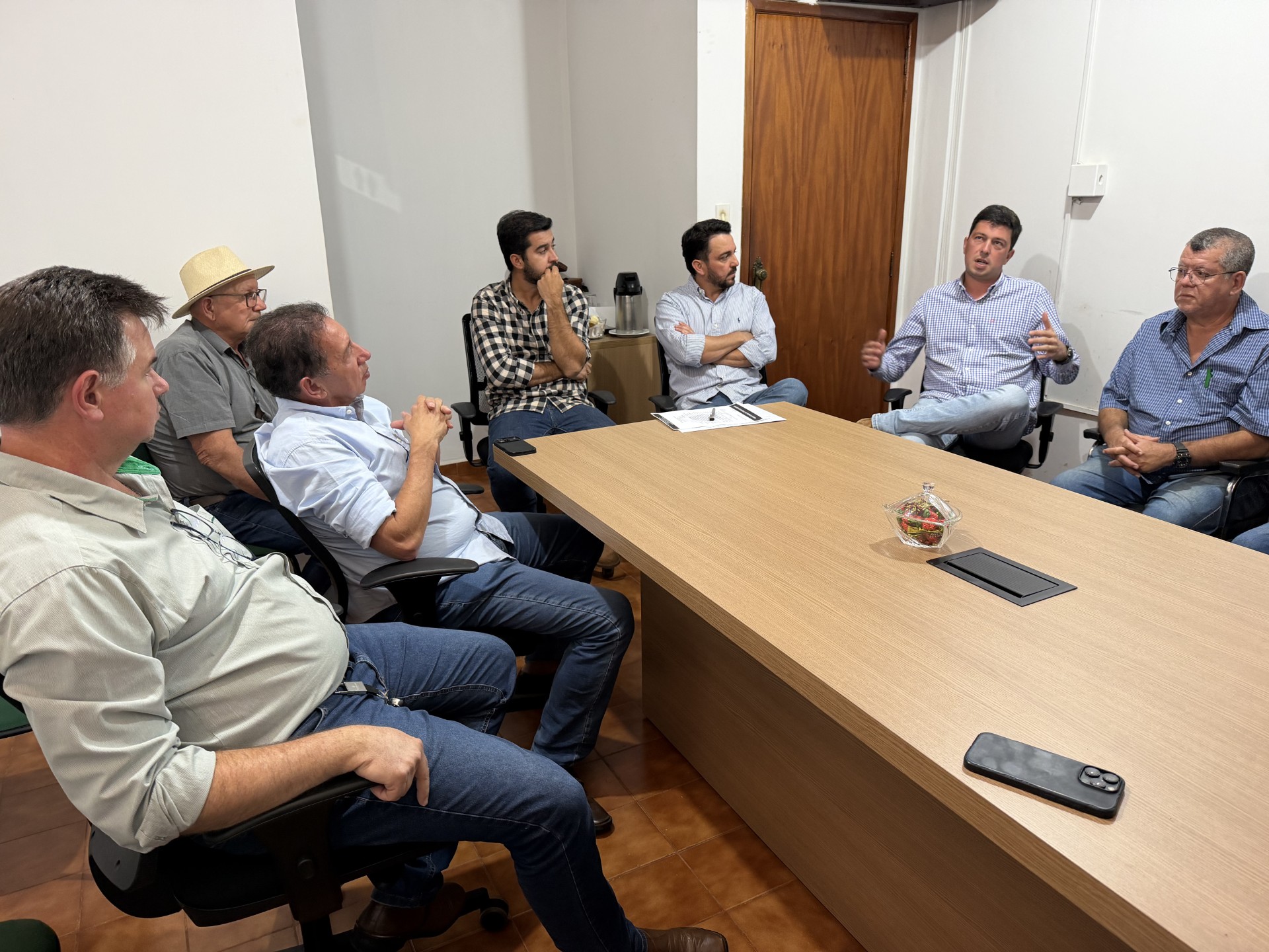 Gerson Claro ouve demandas e destaca investimentos durante agenda em Sidrolândia
