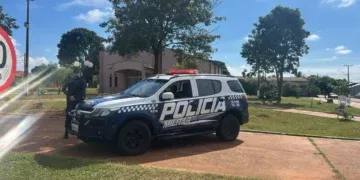 Ex-companheiro vai à casa de mulher e sai levando celular após pedir dinheiro
