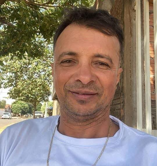 Família de jovem morta a facadas pede ajuda para encontrar suspeito de feminicídio em Rio Verde