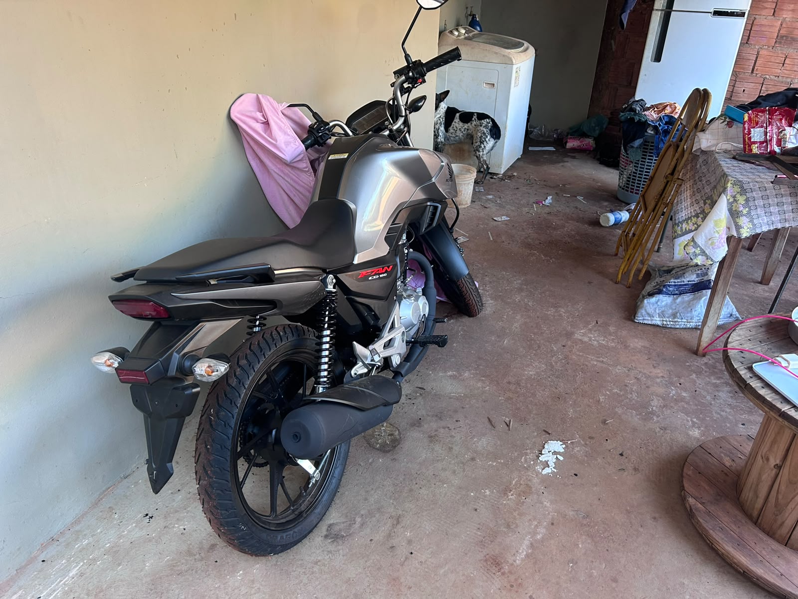 Suspeito é preso e motocicleta furtada é recuperada em Campo Grande