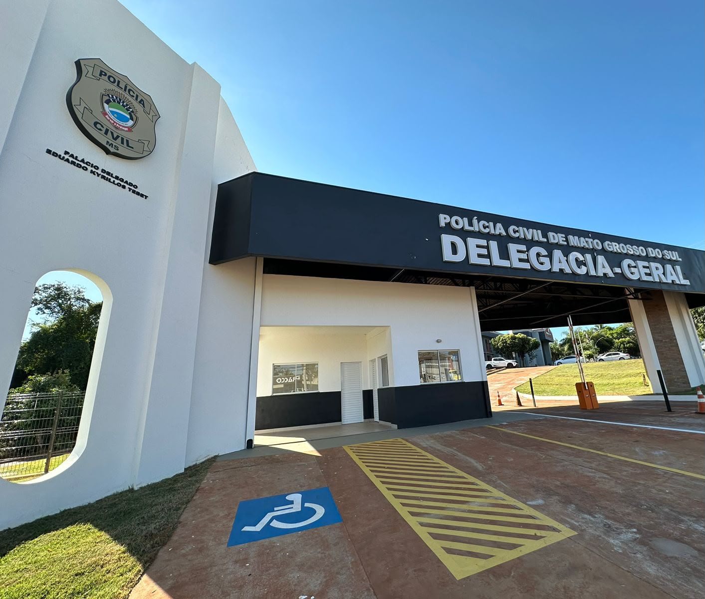 Justiça pede Difusão Vermelha da Interpol contra suspeitos de roubo de Hilux em MS