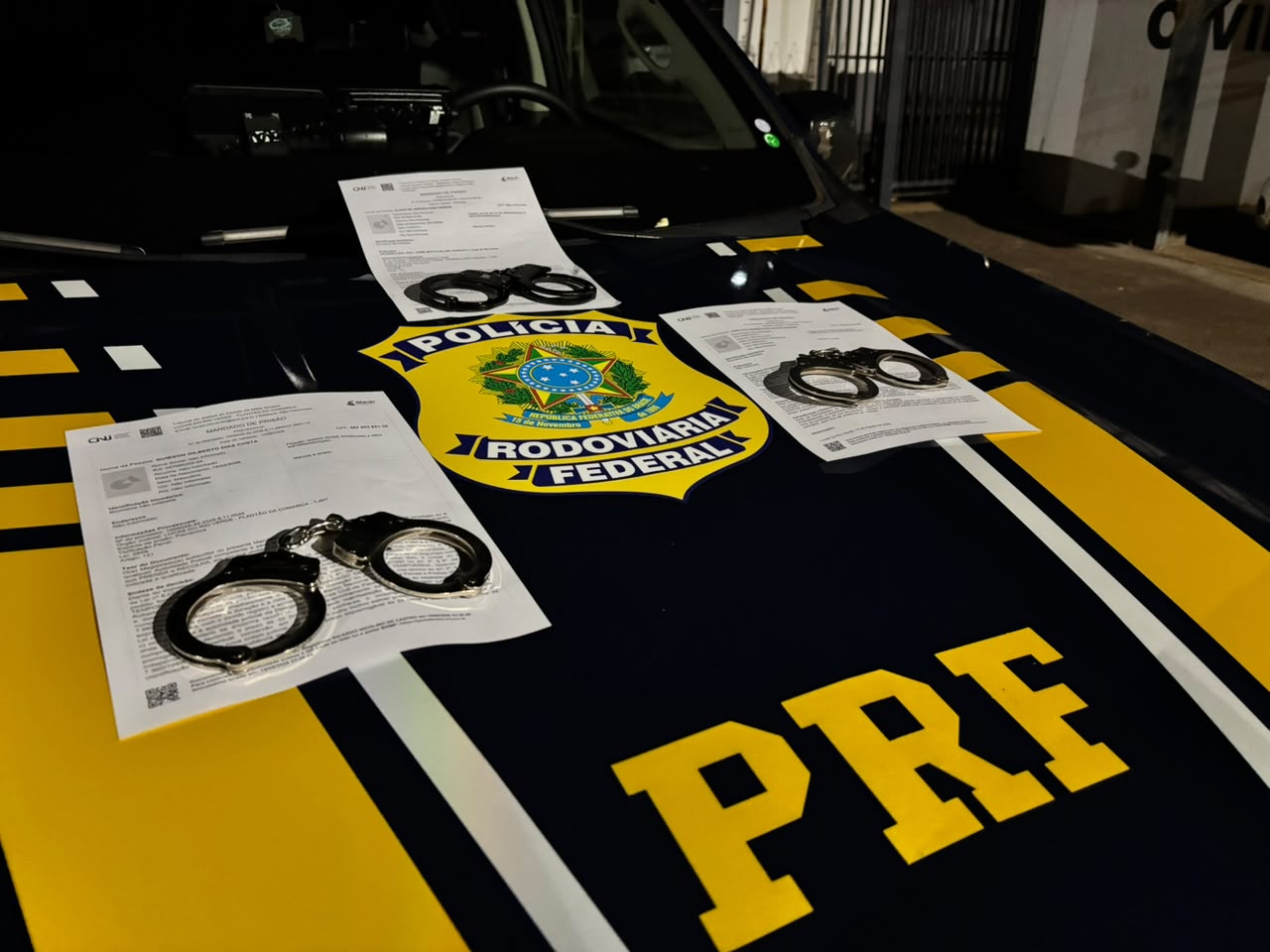 Trio é preso em MS durante fuga após adolescente ser sequestrada e morta em MT