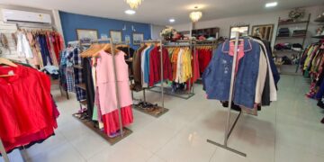 Sabadão solidário: bazar com peças a R$ 10 ajuda idosos em Campo Grande