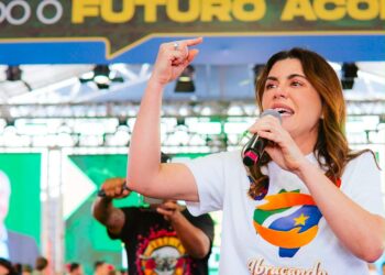 “Meu lado é o da cidadania, de quem precisa”, afirma Viviane Luiza ao defender política além da divisão ideológica