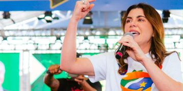 “Meu lado é o da cidadania, de quem precisa”, afirma Viviane Luiza ao defender política além da divisão ideológica