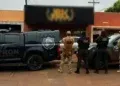 Operação prende quatro e cumpre buscas contra grupo suspeito de tráfico e lavagem de dinheiro em MS