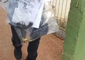 Adolescente de 16 anos, investigado por envolvimento em crimes, morre após ser baleado em Dourados Adolescente de 16 anos, investigado por envolvimento em crimes, morre após ser baleado em Dourados