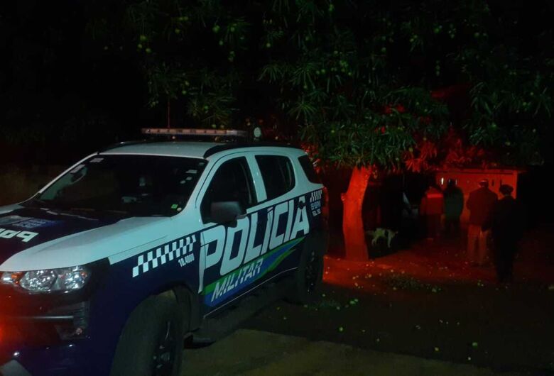 Ataque a tiros mata mulher e deixa homem ferido