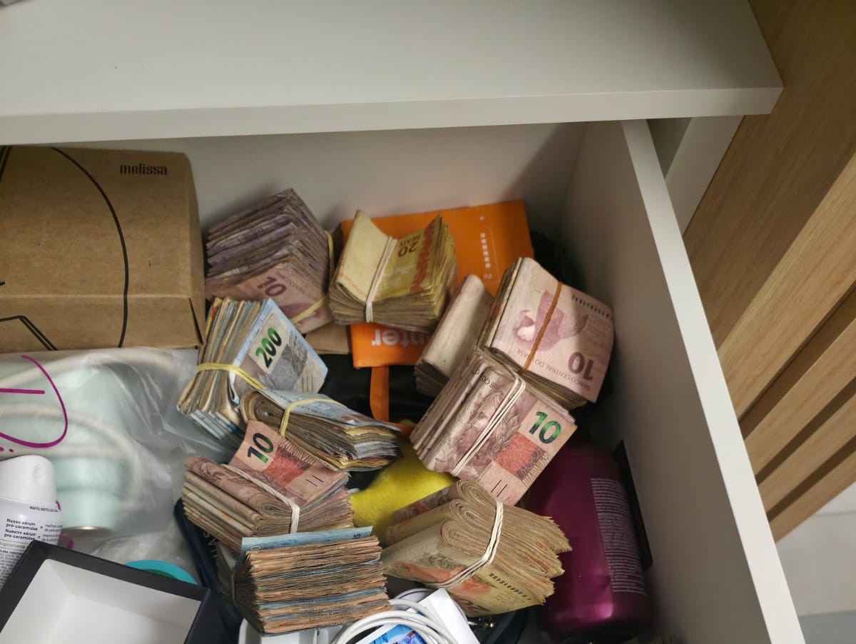 Investigado por tráfico de drogas é preso com quase R$ 48 mil em dinheiro em Campo Grande
