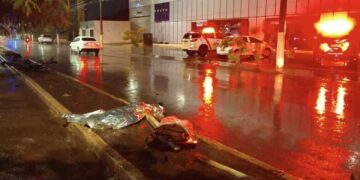 Ciclista morre após ser atropelado por SUV em cruzamento