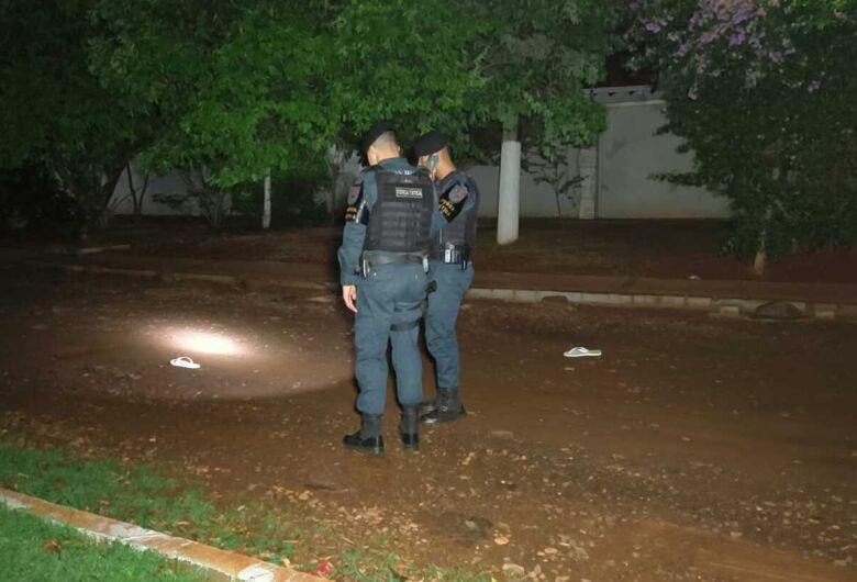 Jovem é perseguido e executado a tiros próximo de casa
