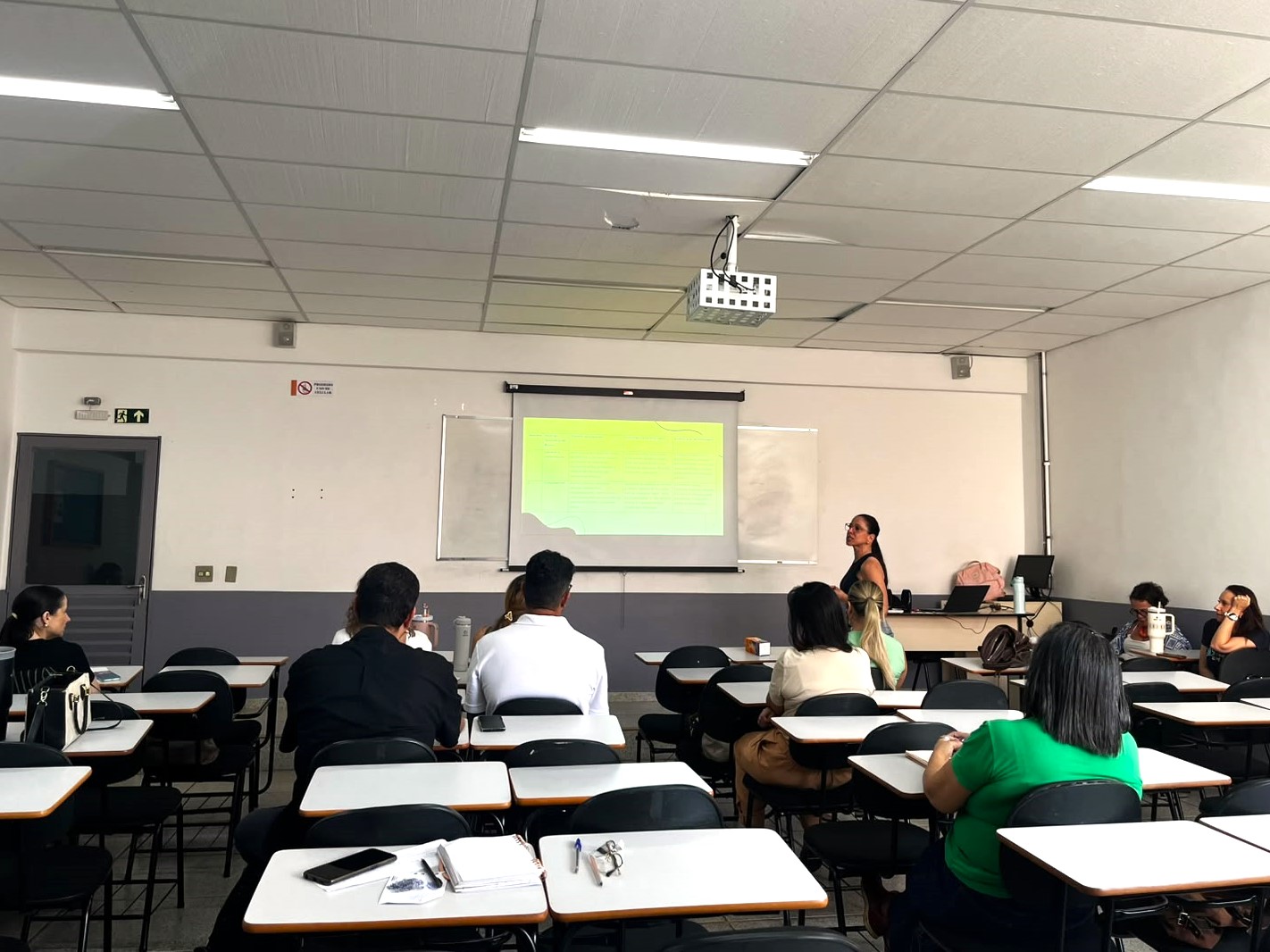 Cassems participa de capacitação para preceptores de residências em Dourados