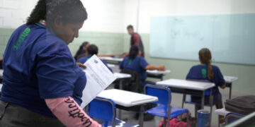 EJA Mulher: voltar a estudar também é recuperar sonhos interrompidos
