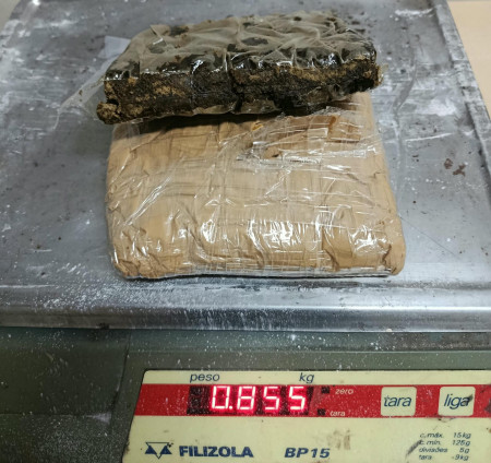 Passageiro é preso com haxixe em ônibus