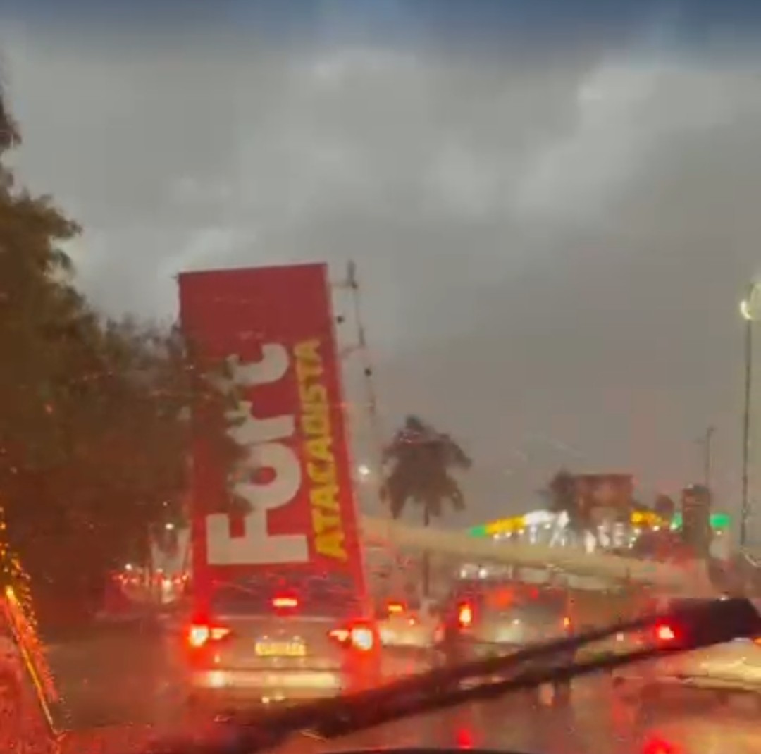 Prefeitura coloca equipes em prontidão após temporal e reforça atendimento nas áreas mais atingidas