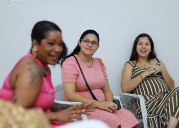 Sesau promove ação do Setembro Amarelo sobre saúde emocional na gestação Sesau promove ação do Setembro Amarelo sobre saúde emocional na gestação