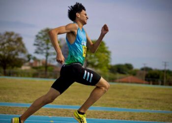 Atleta da Funesp é campeão brasileiro Sub-18 no atletismo Atleta da Funesp é campeão brasileiro Sub-18 no atletismo