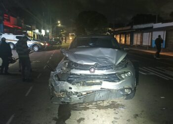 Motorista bêbado bate em três veículos e acaba preso em Campo Grande Motorista bêbado bate em três veículos e acaba preso em Campo Grande